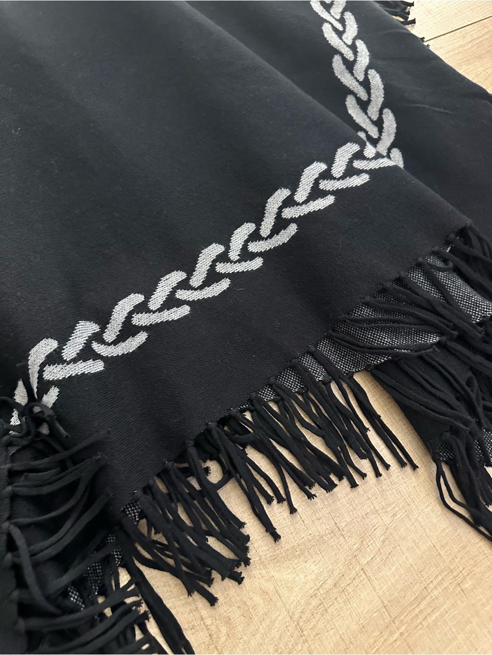 J. McLaughlin Black Fringe Poncho with Knit Braid Detail One Size - Picture 4 of 6